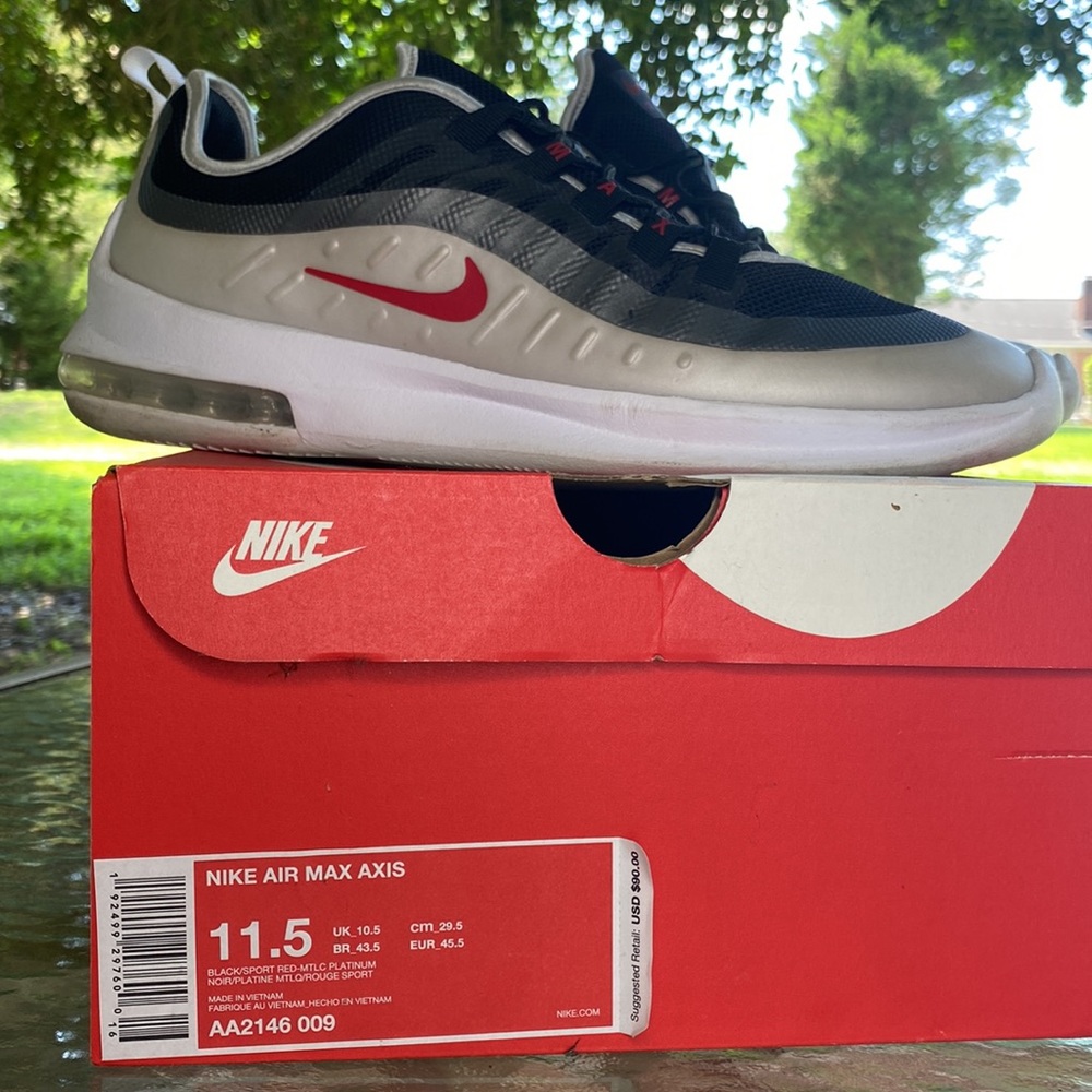 Preworn Nike Air Max Axis. Excellent Condition. Size 11.5 - Picture 2 of 7